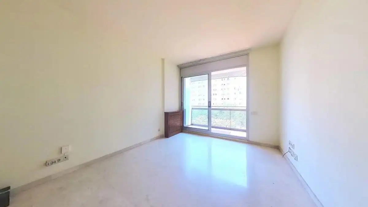 Vista exterior de Apartament en venda en Sabadell amb Balcó