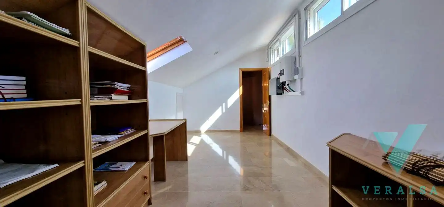 Casa o xalet en venda a Del Bonsái, Prado Norte