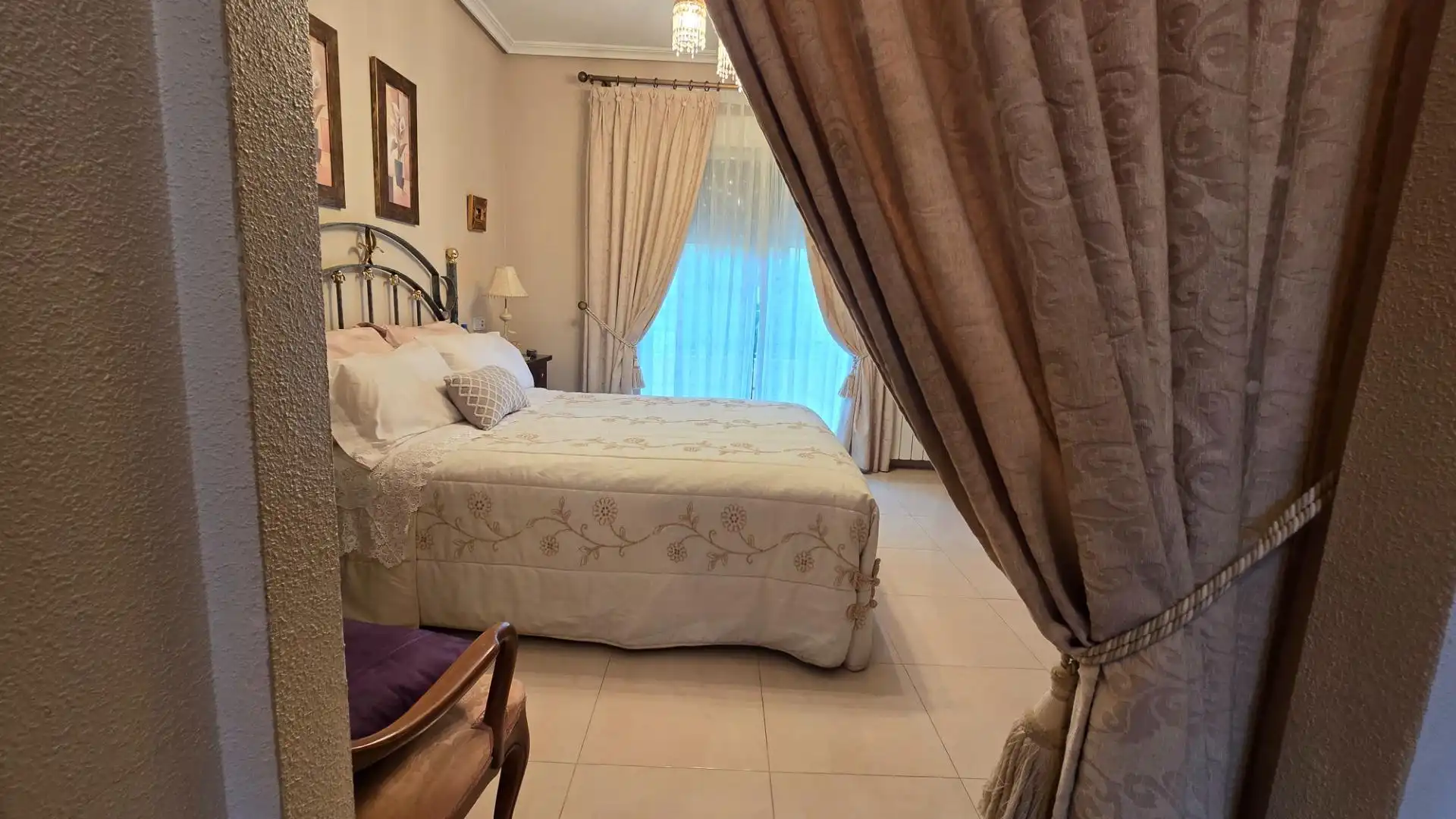 Habitación de Casa o chalet en venta en Elda con Aire acondicionado, Jardín privado y Terraza