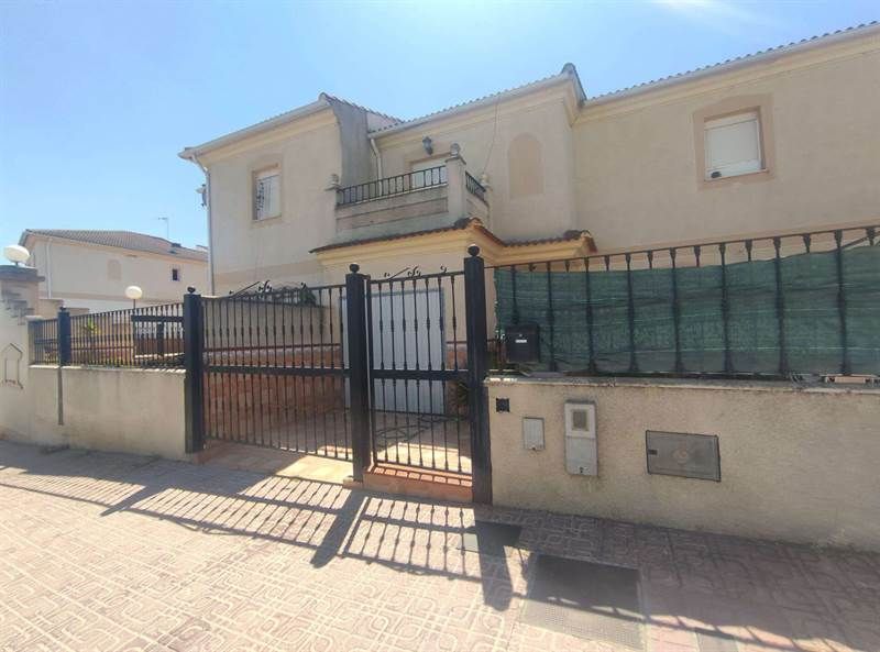 Single-family semi-detached for sale in Bujalance