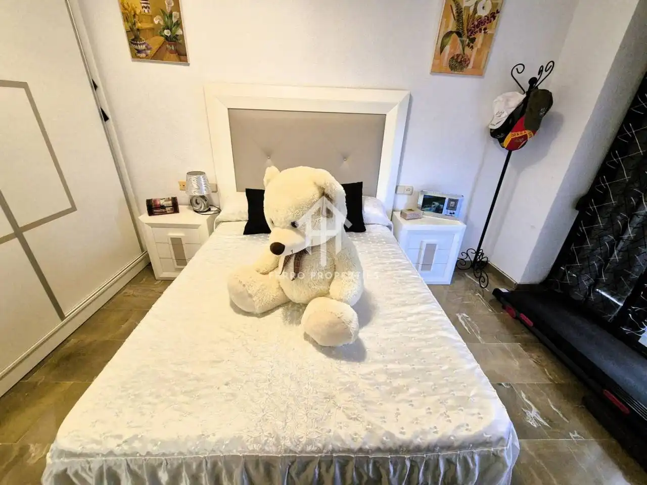 Habitación de Piso en venta en Loja con Aire acondicionado y Amueblado