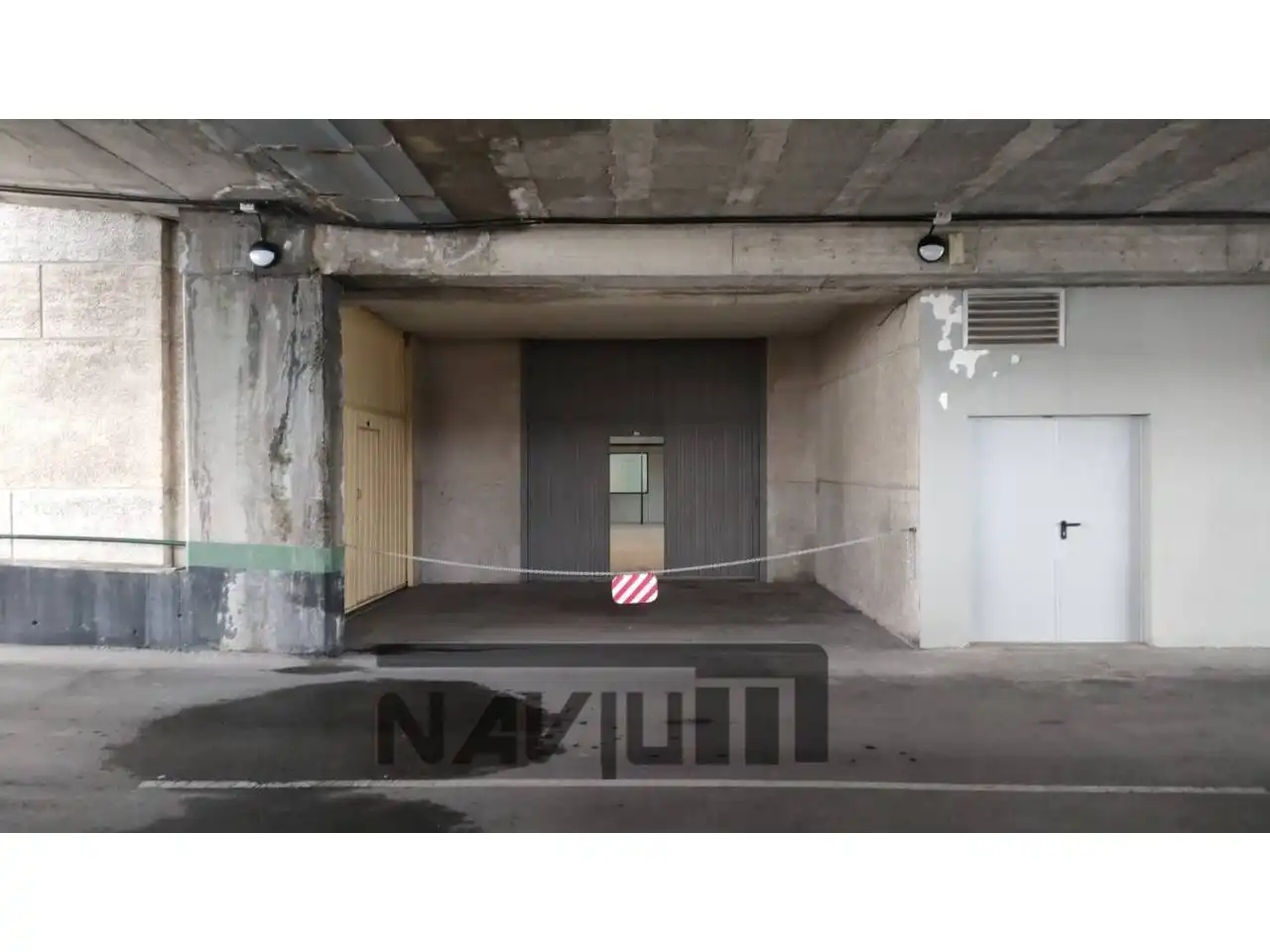 Parking de Nave industrial de alquiler en Madrid