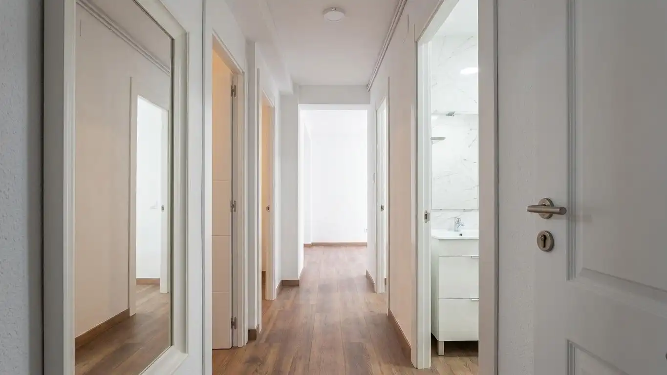 Flat with lift to rent in Ciudad Jardín - Tagarete - El Zapillo, imagen 8