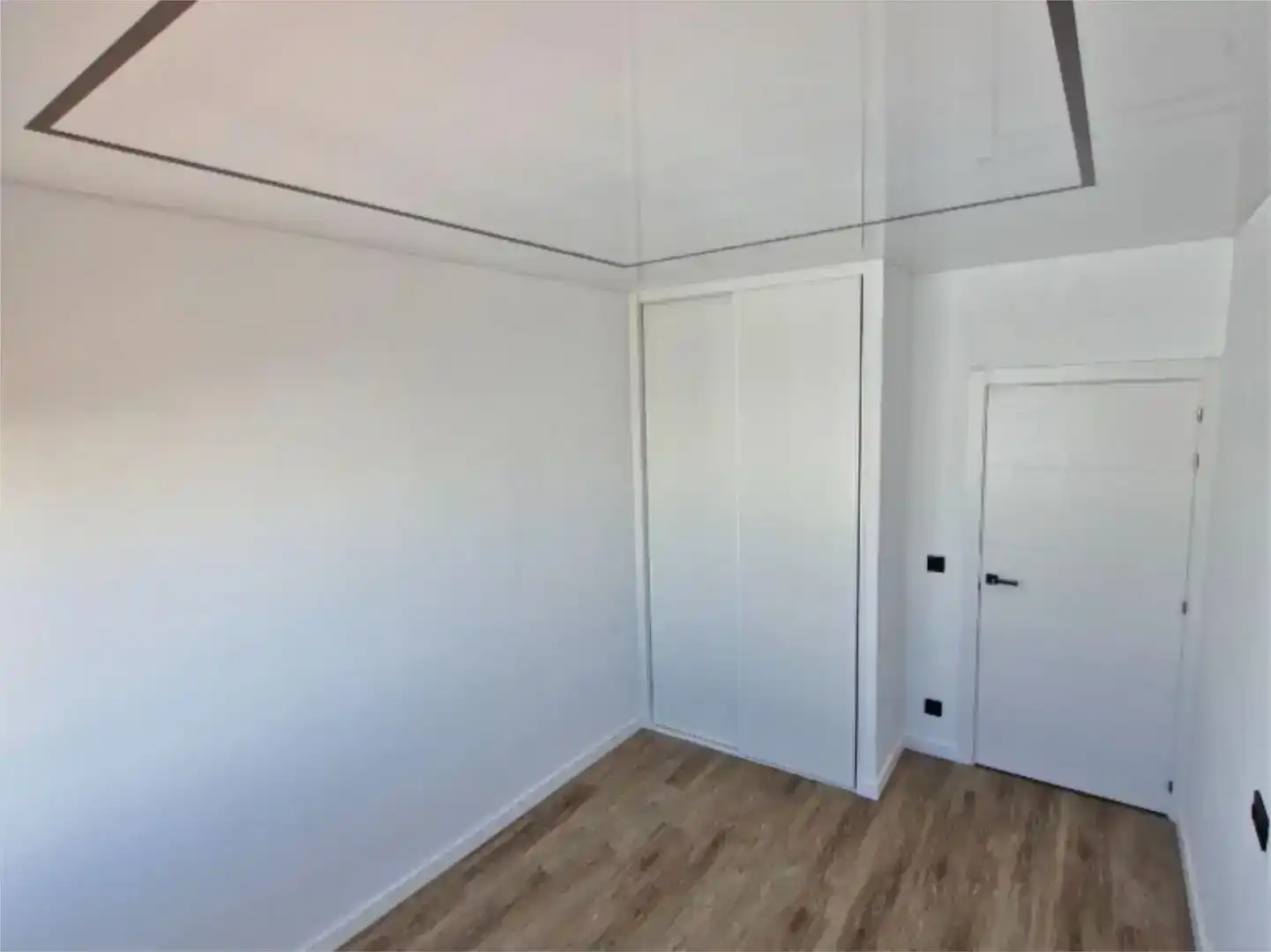 Dormitori de Apartament en venda en San Pedro del Pinatar amb Aire condicionat i Balcó