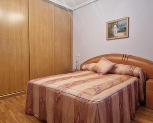 Bedroom of Apartment for sale in Palencia Capital  with Heating, Parquet flooring and Storage room