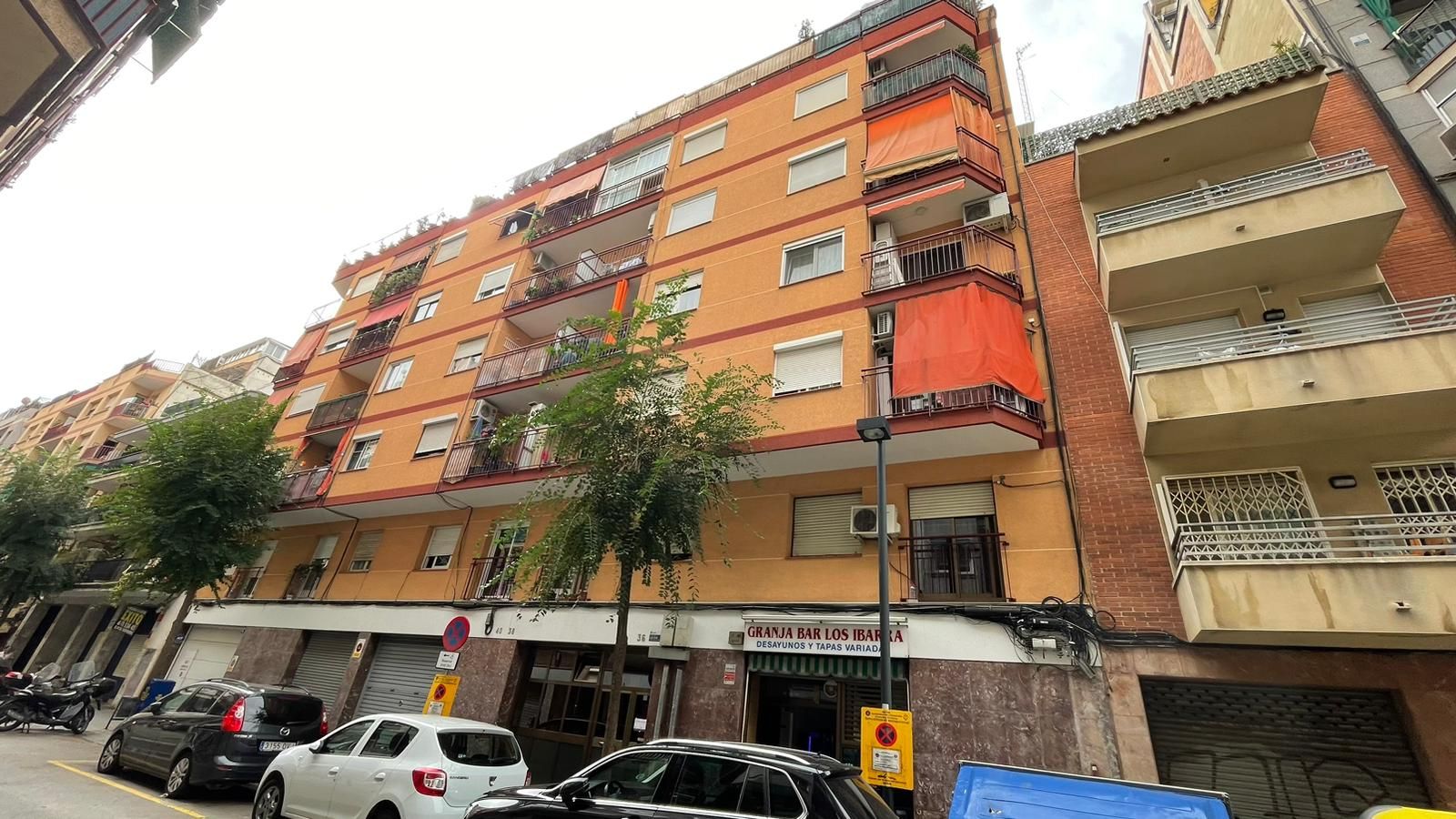 Vista exterior de Piso en venta en L'Hospitalet de Llobregat