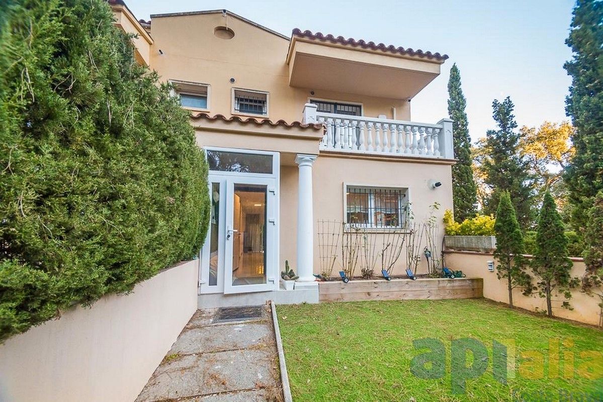 Garden of Single-family semi-detached for sale in Castell d'Aro, Platja d'Aro i s'Agaró  with Air Conditioner, Heating and Private garden