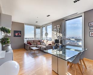 Sala d'estar de Apartament en venda en  Barcelona Capital amb Aire condicionat, Calefacció i Parquet