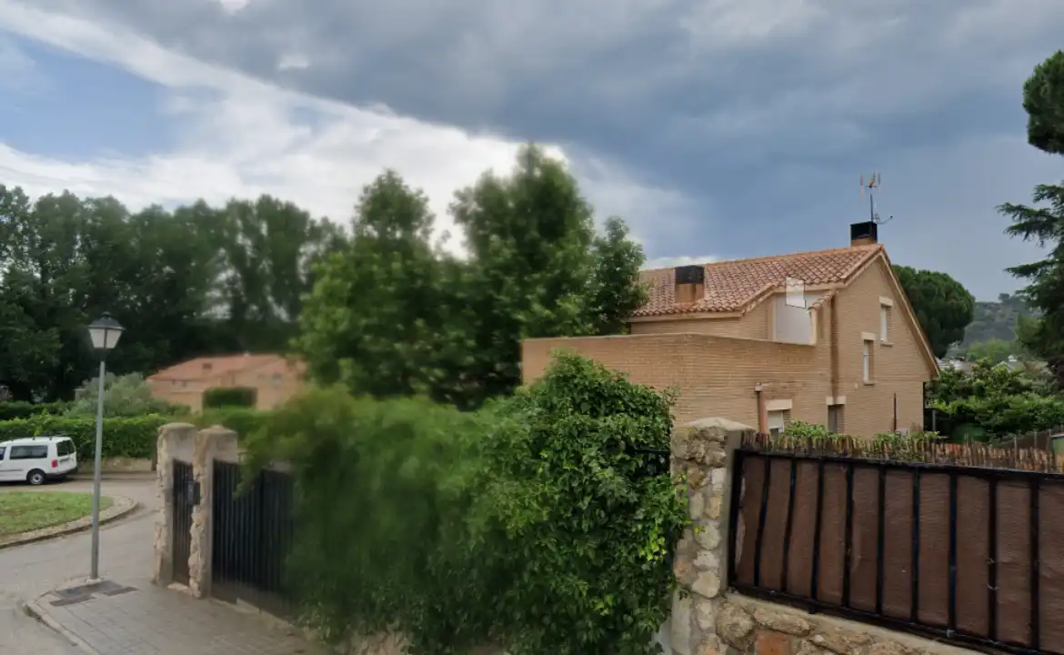 Casa amb jardí en venda a Pelayos de la Presa