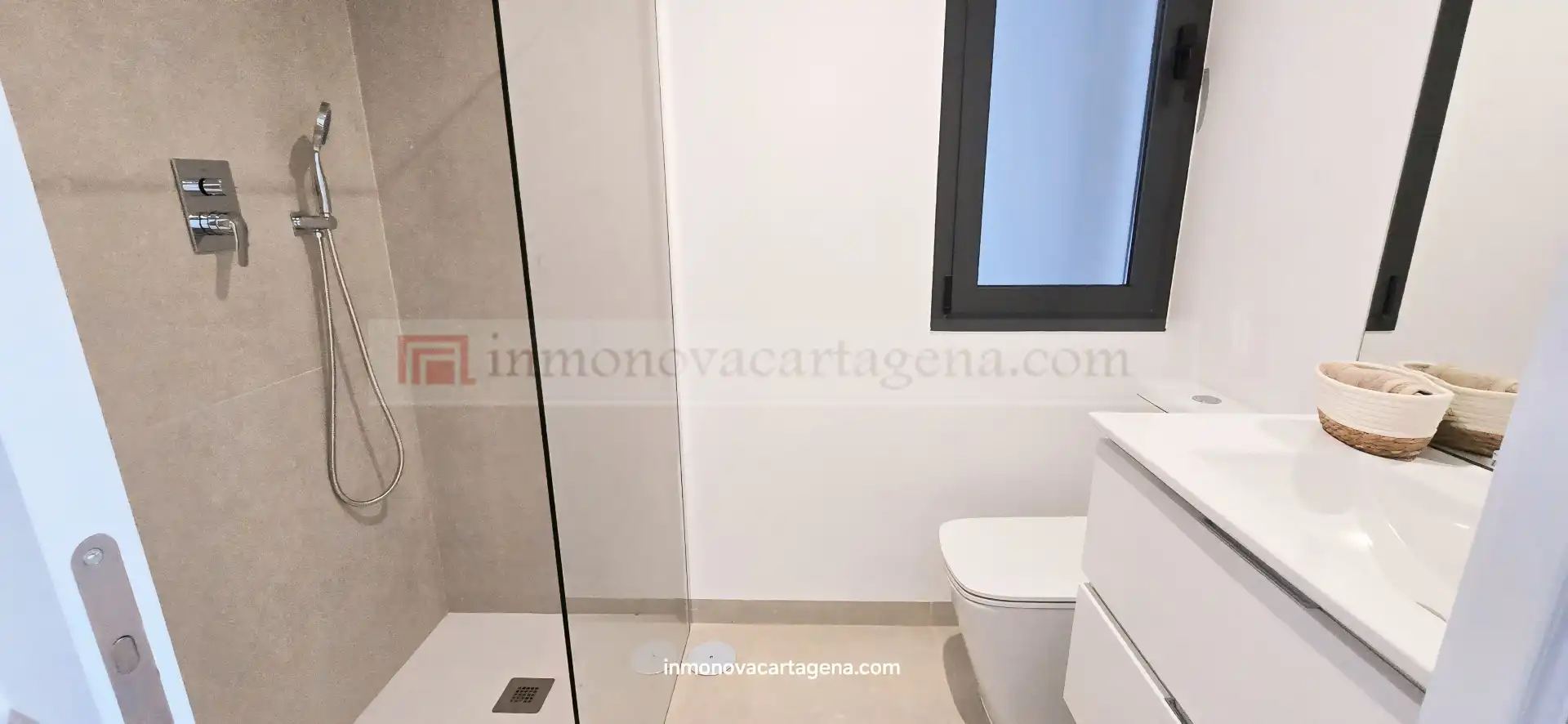 Bathroom of Flat for sale in Cartagena  with Air Conditioner, Terrace and Storage room