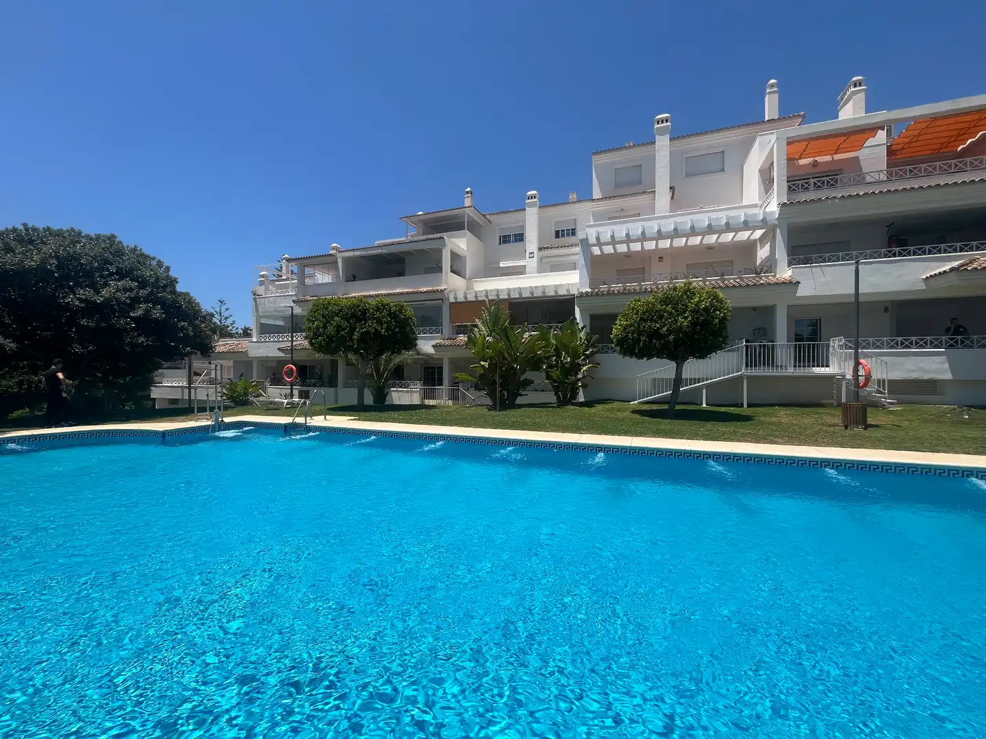 Garten von Dachboden zur Miete in Marbella mit Klimaanlage, Terrasse und Abstellraum