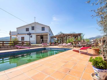 Maison rustique avec piscine à vendre à Riogordo
