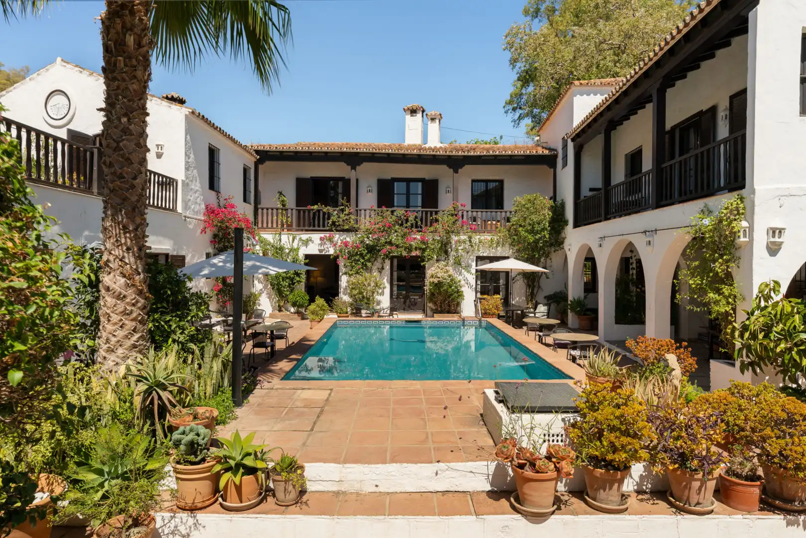 Terrasse von Country house zum Verkauf in Estepona mit Klimaanlage, Privatgarten und Terrasse