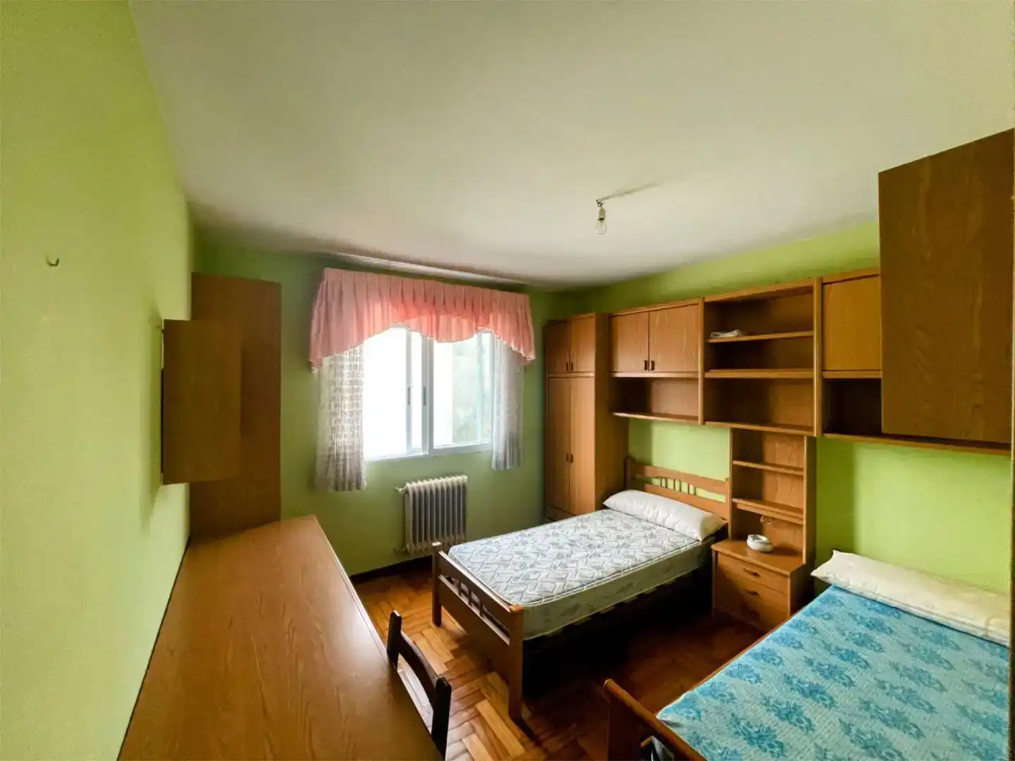 Habitación de Piso en venta en Meira con Parquet, Trastero y Amueblado