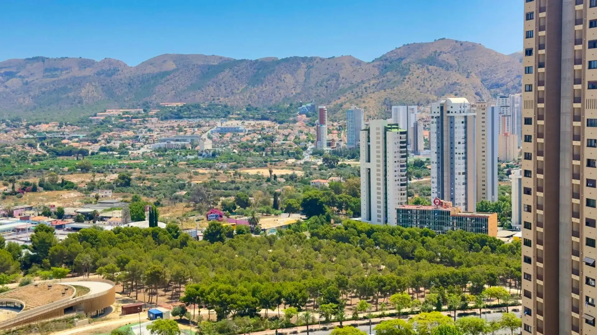 Exterior view of Flat for sale in Benidorm  with Air Conditioner, Furnished and Community pool