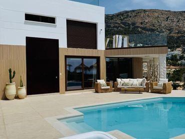 Villa avec balcon à vendre à Mascarat