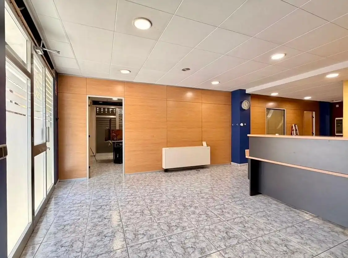 Business premises for sale in Carrer Carrer Hospital, imagen 2