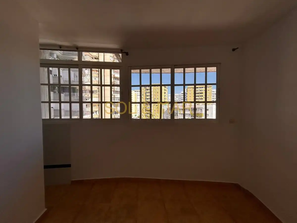 Schlafzimmer von Wohnung zum Verkauf in Torremolinos mit Klimaanlage, Heizung und Terrasse
