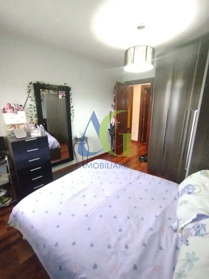 Bedroom of Apartments for sale in Villaquilambre  with Heating, Parquet flooring and Storage room