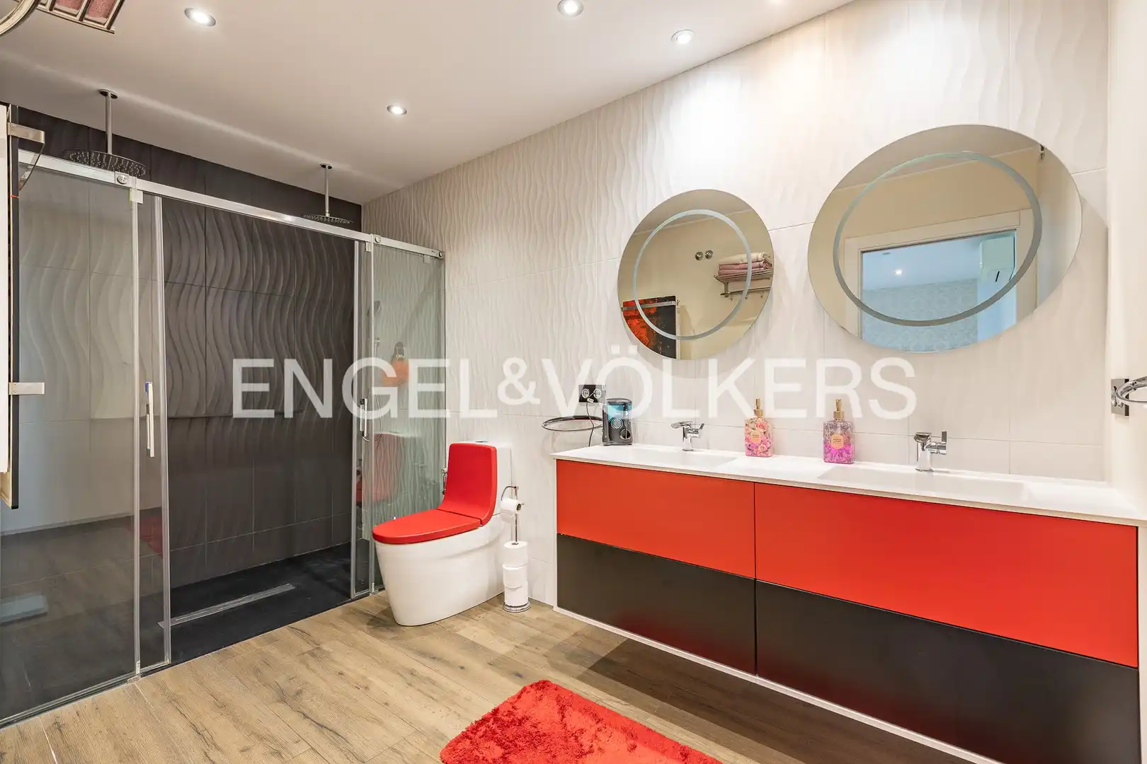 Baño de Piso en venta en Manresa con Aire acondicionado, Calefacción y Jardín privado