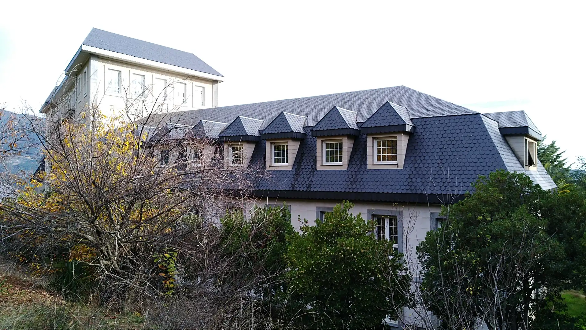 Exterior view of Buildings for sale in Mombeltrán