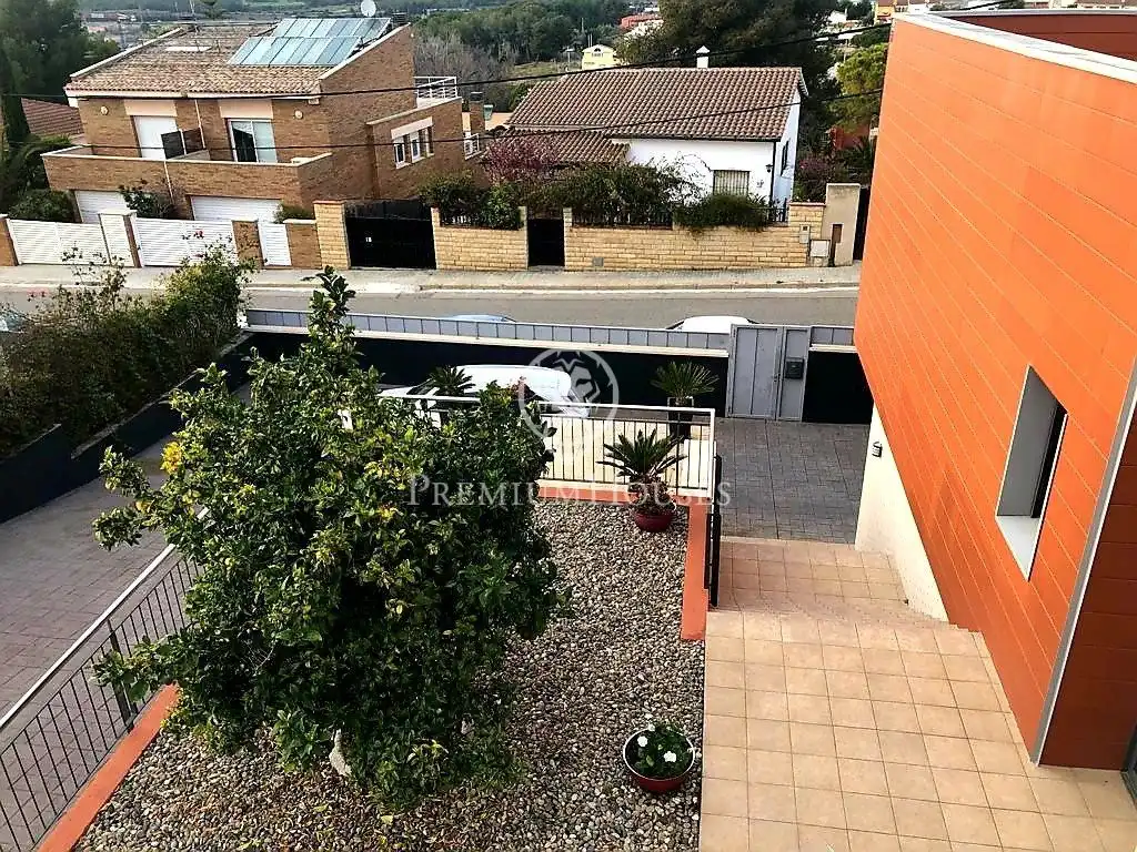 Vista exterior de Casa o chalet en venta en Sant Pere de Ribes con Aire acondicionado, Calefacción y Jardín privado