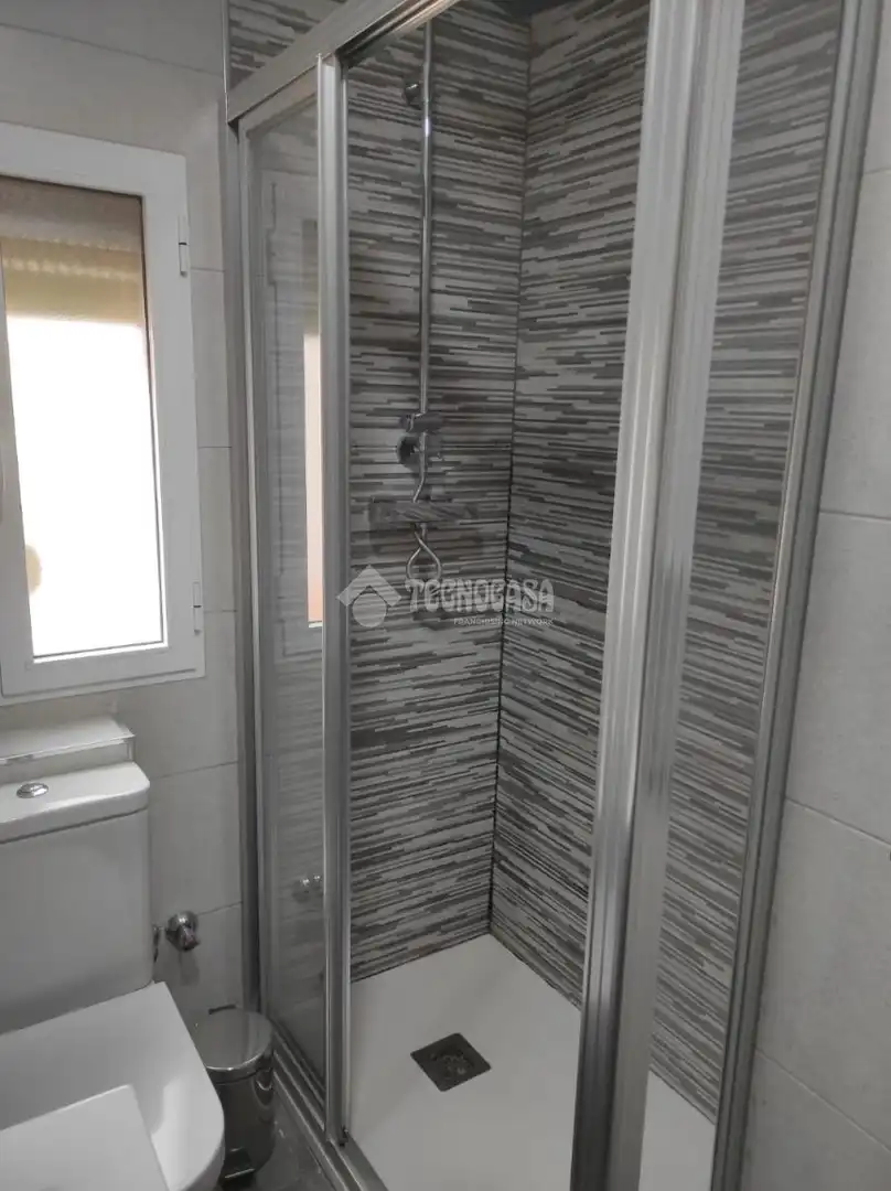 Baño de Piso en venta en Jaén con Balcón