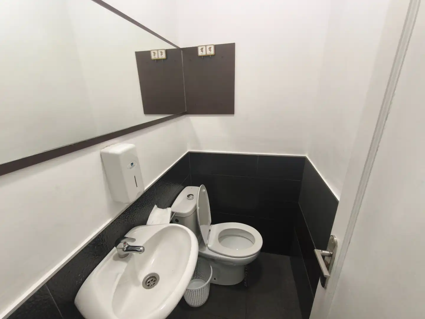 Badezimmer von Geschaftsraum zum Verkauf in Las Palmas de Gran Canaria mit Alarm