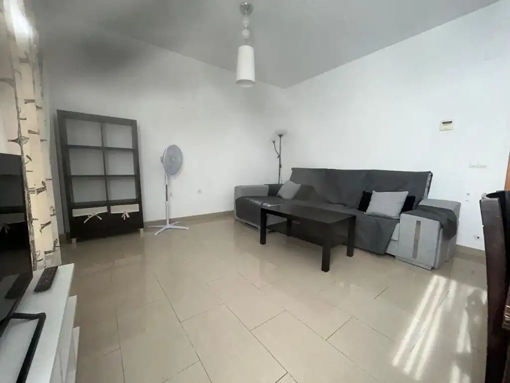 Sala d'estar de Apartament de lloguer en Villanueva de la Serena amb Aire condicionat, Traster i Moblat
