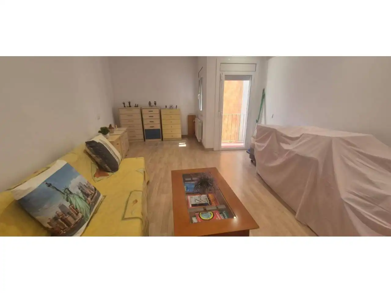 Einfamilien-Reihenhaus zum Verkauf in L'Hospitalet de Llobregat mit Klimaanlage, Heizung und Parkett