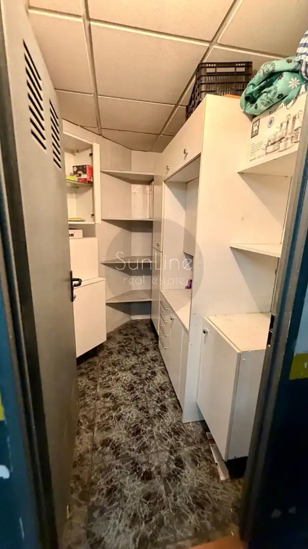 Kitchen of Flat for sale in Valencia  with Air Conditioner, Terrace and Storage room