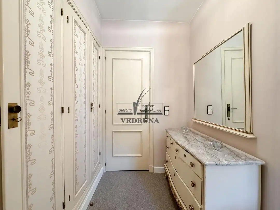 Habitación de Casa adosada en venta en Zaragoza con Aire acondicionado, Calefacción y Jardín privado