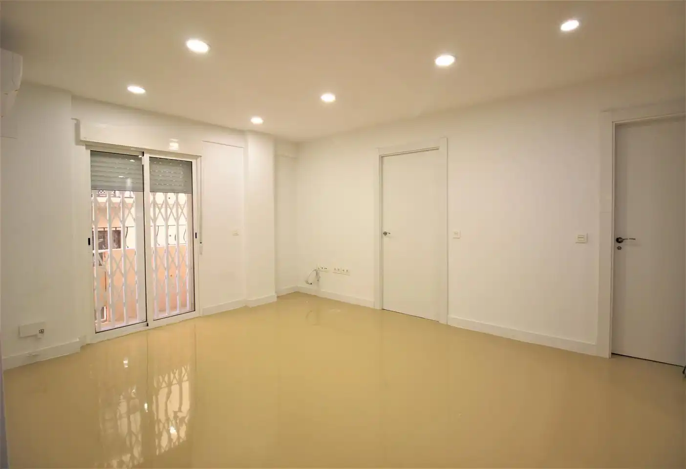 Piso de alquiler en Almería con Aire acondicionado