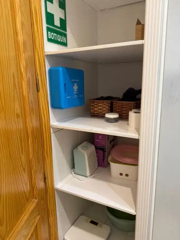 Baño de Piso para compartir en Córdoba con Aire acondicionado, Calefacción y Amueblado