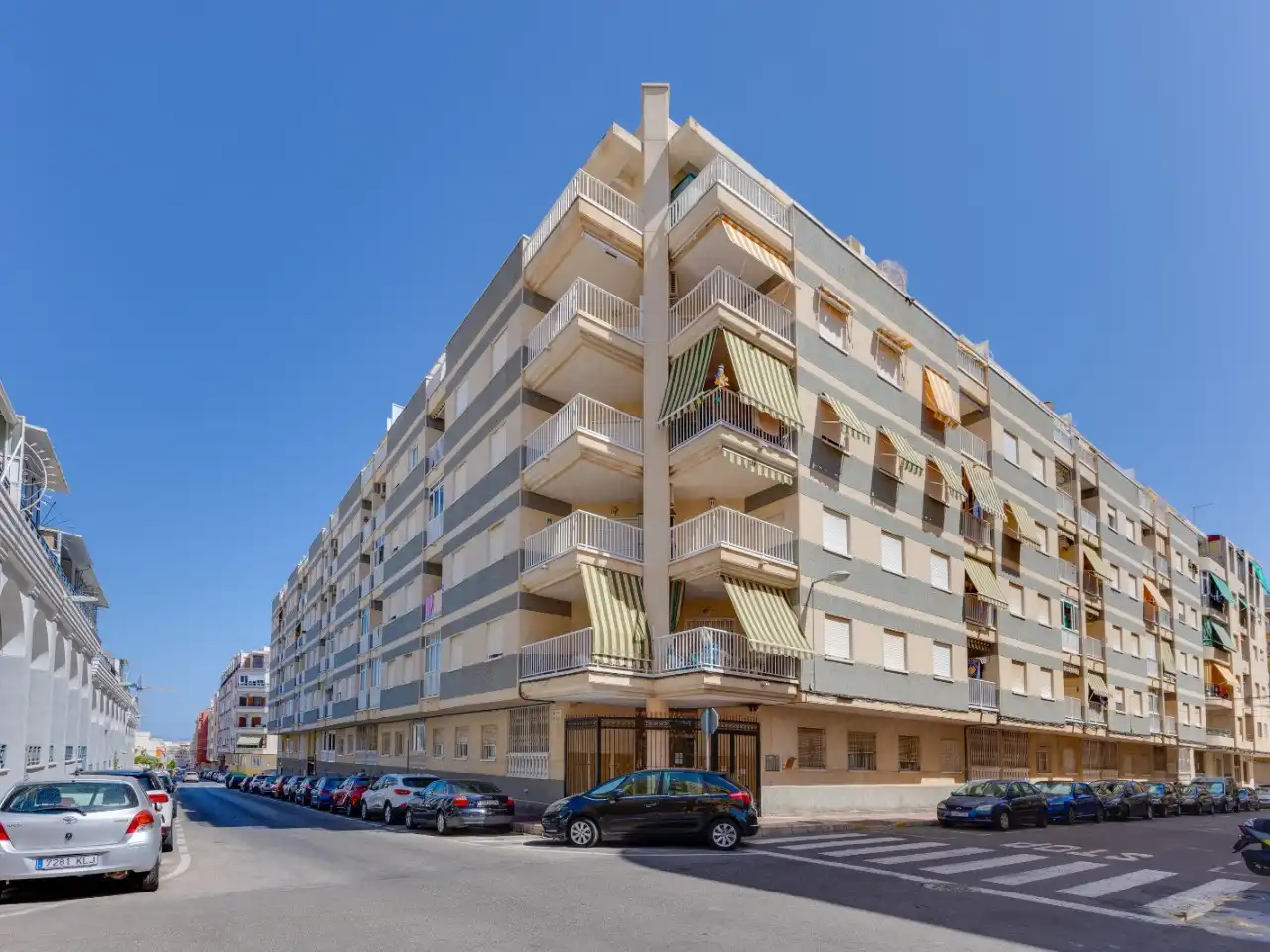 Apartment with terrace for sale in Playa del Cura
