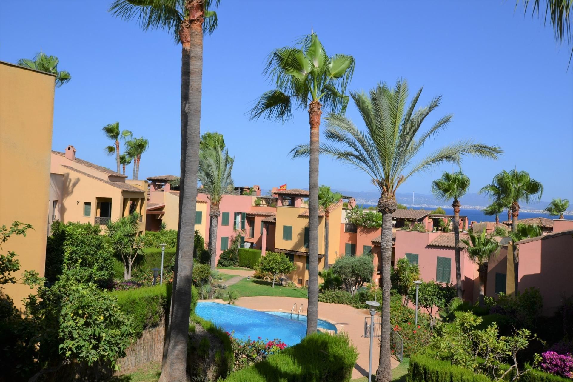 Garden of Flat for sale in Llucmajor