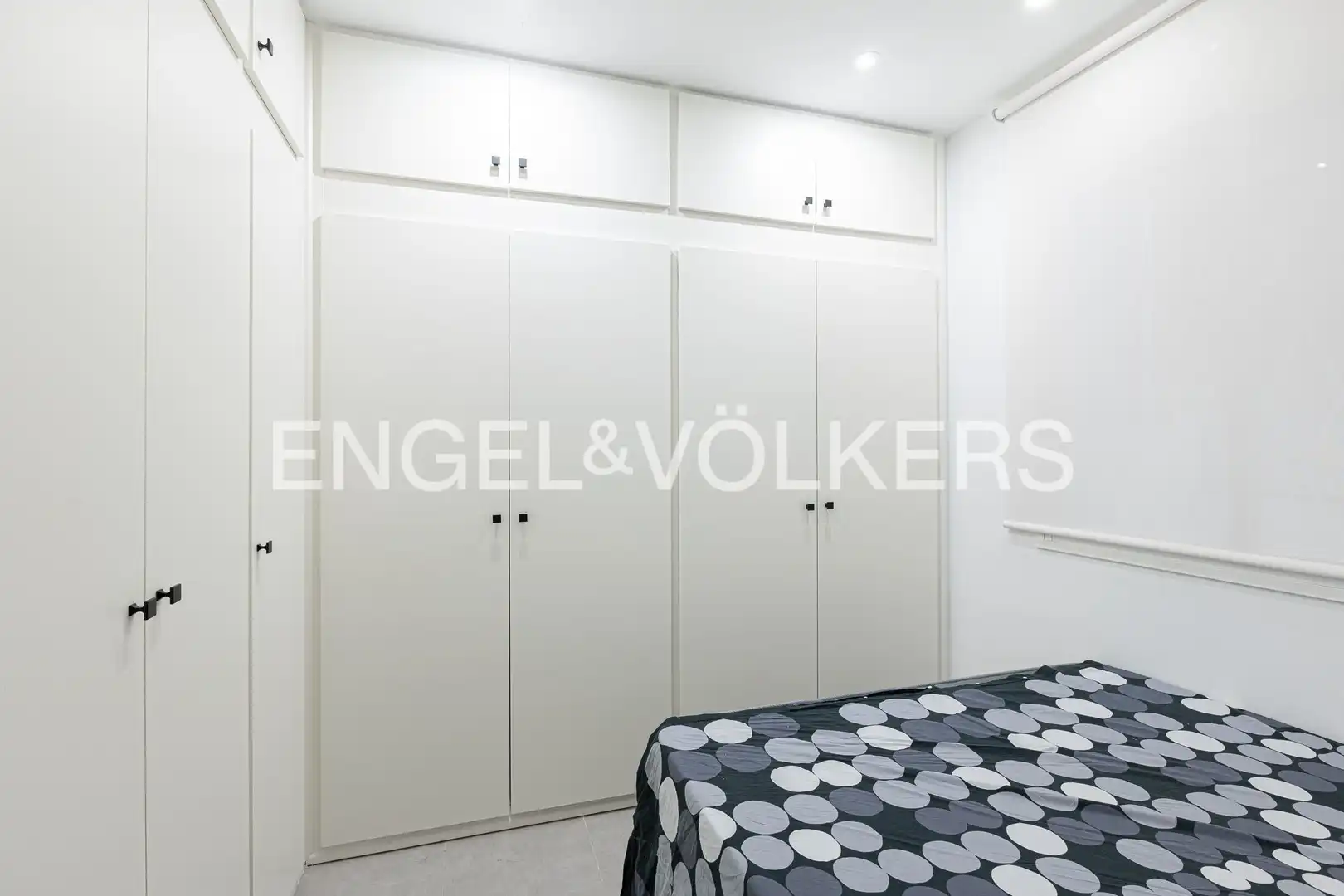 Bedroom of Flat for sale in Barcelona  with Air Conditioner, Heating and Terrace