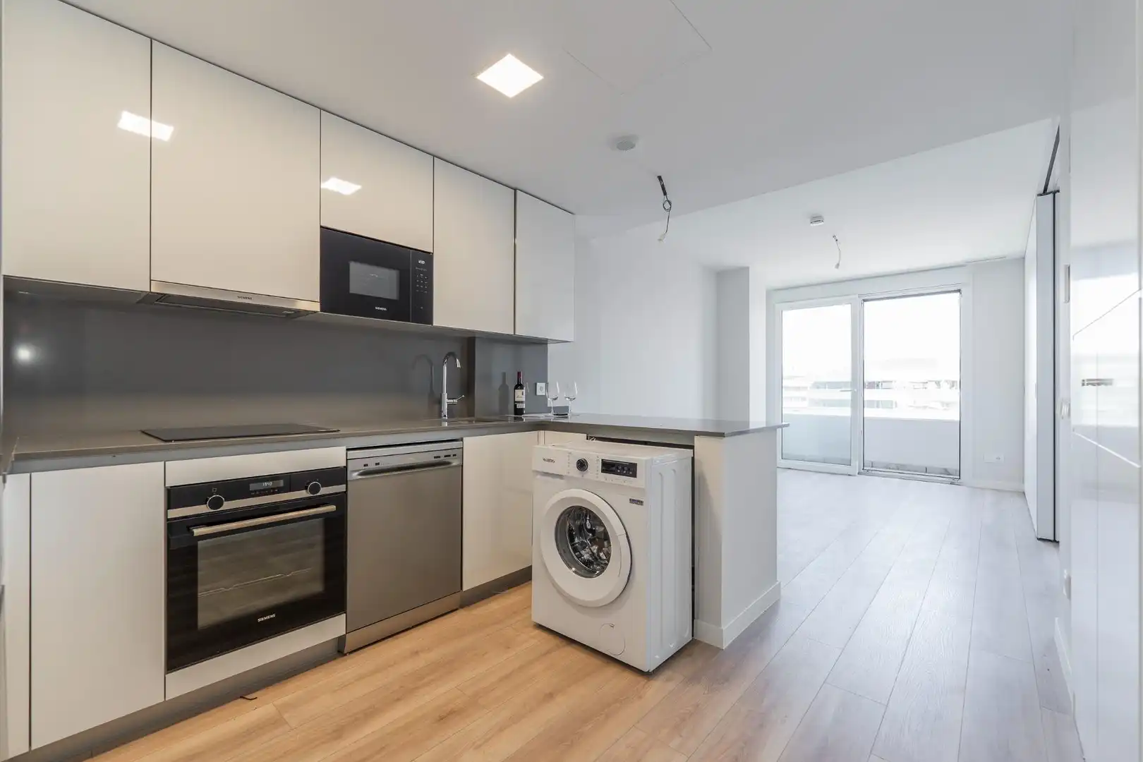Cocina de Apartamento en venta en Madrid con Aire acondicionado, Calefacción y Jardín privado