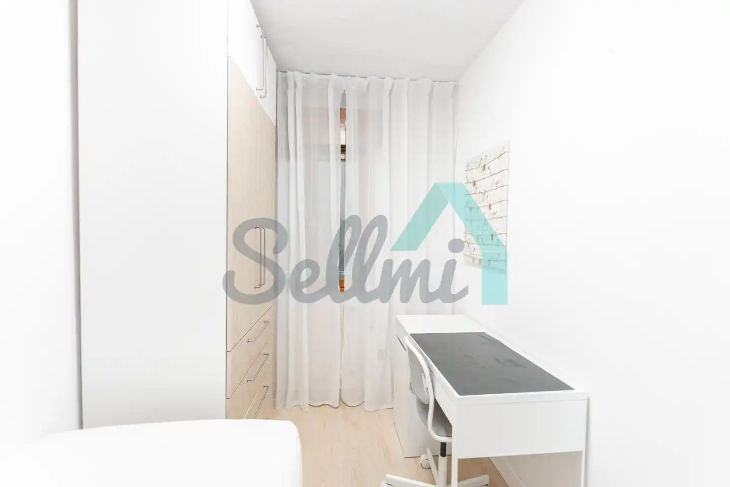 Flat for rent in Calle Gregorio Marañon, Vallobín