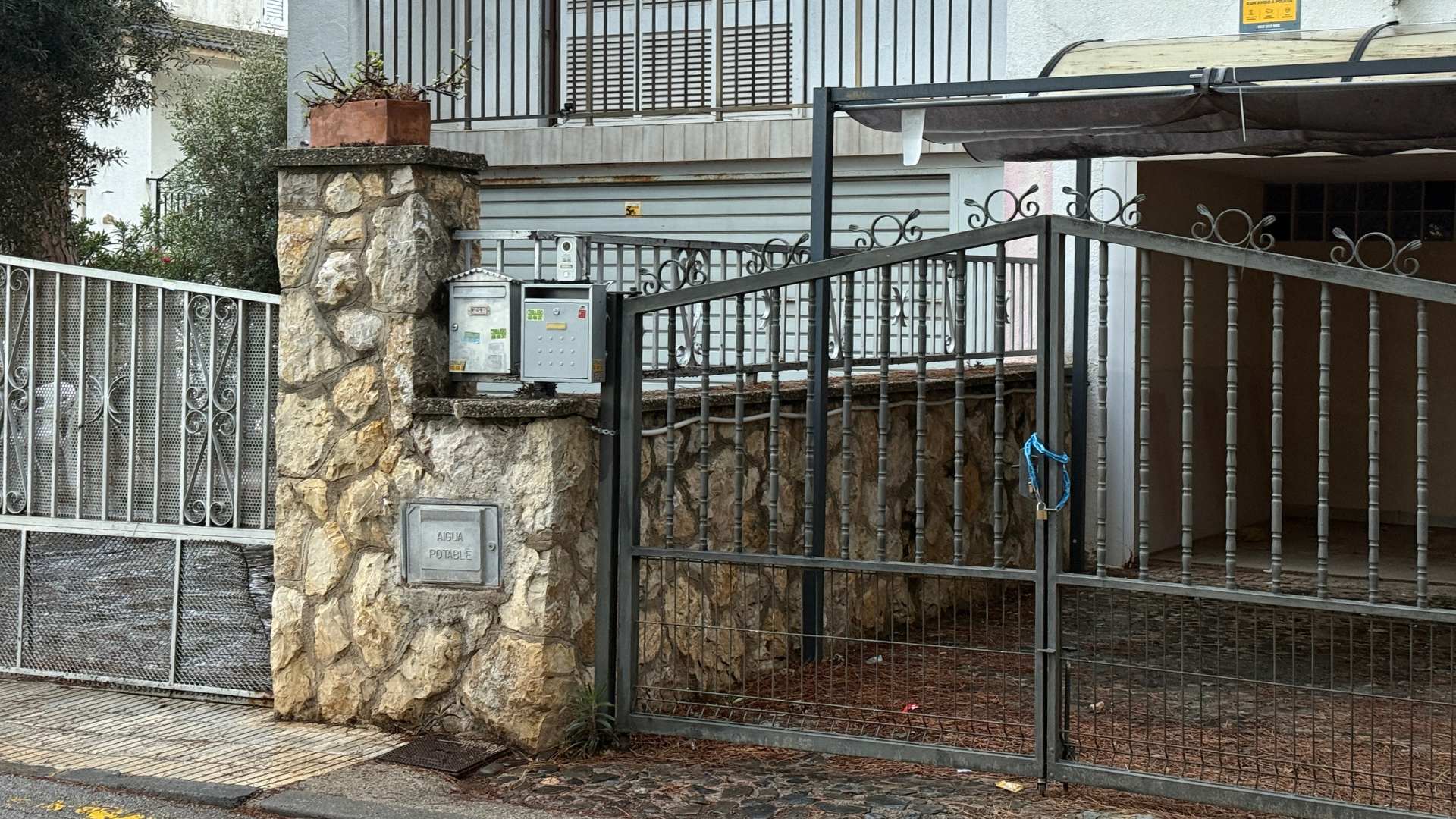 Vista exterior de Dúplex en venda en Salou amb Aire condicionat, Jardí privat i Terrassa