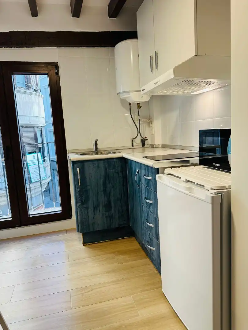 Wohnung zur Miete in Calle Capuchinas, 8, Centro - Sagrario
