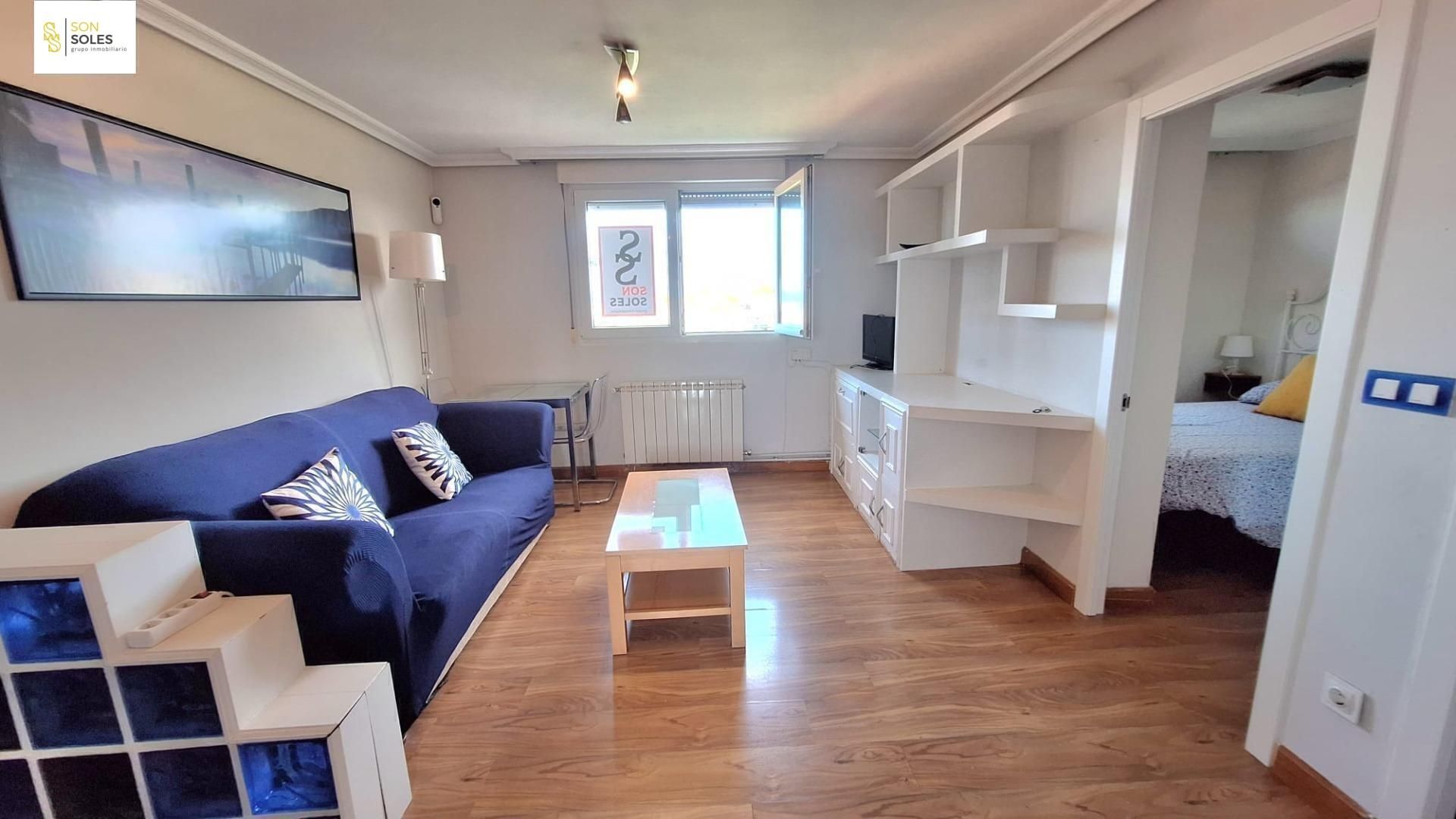 Living room of Flat for sale in Santander  with Heating and Parquet flooring