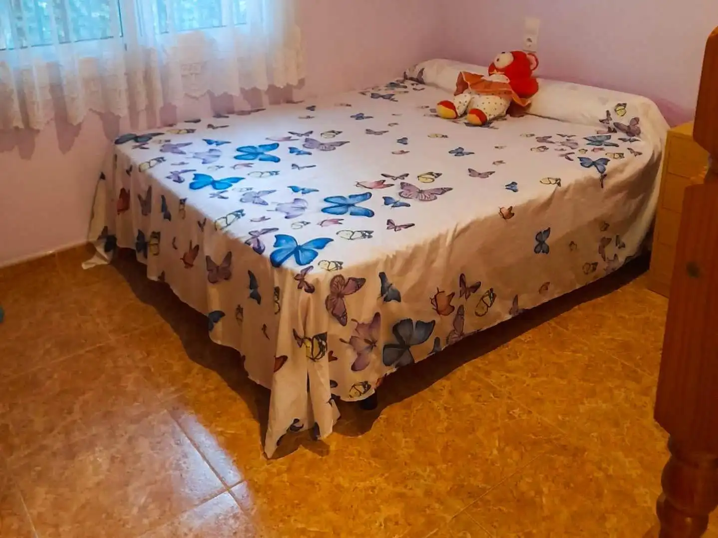 Dormitori de Casa o xalet en venda en Cubelles amb Jardí privat