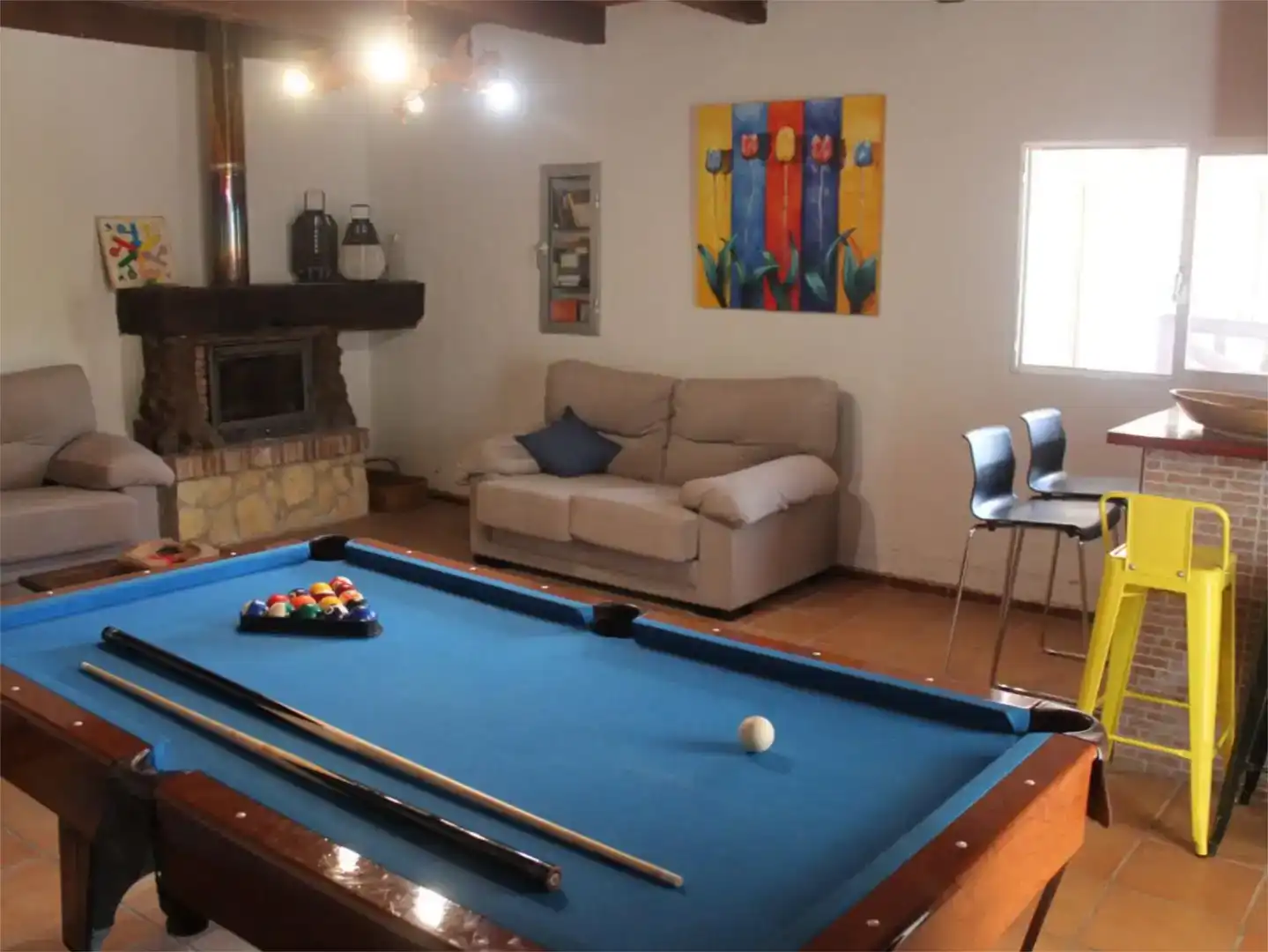 Wohnzimmer von Country house zum Verkauf in Campillos mit Klimaanlage, Schwimmbad und Balkon