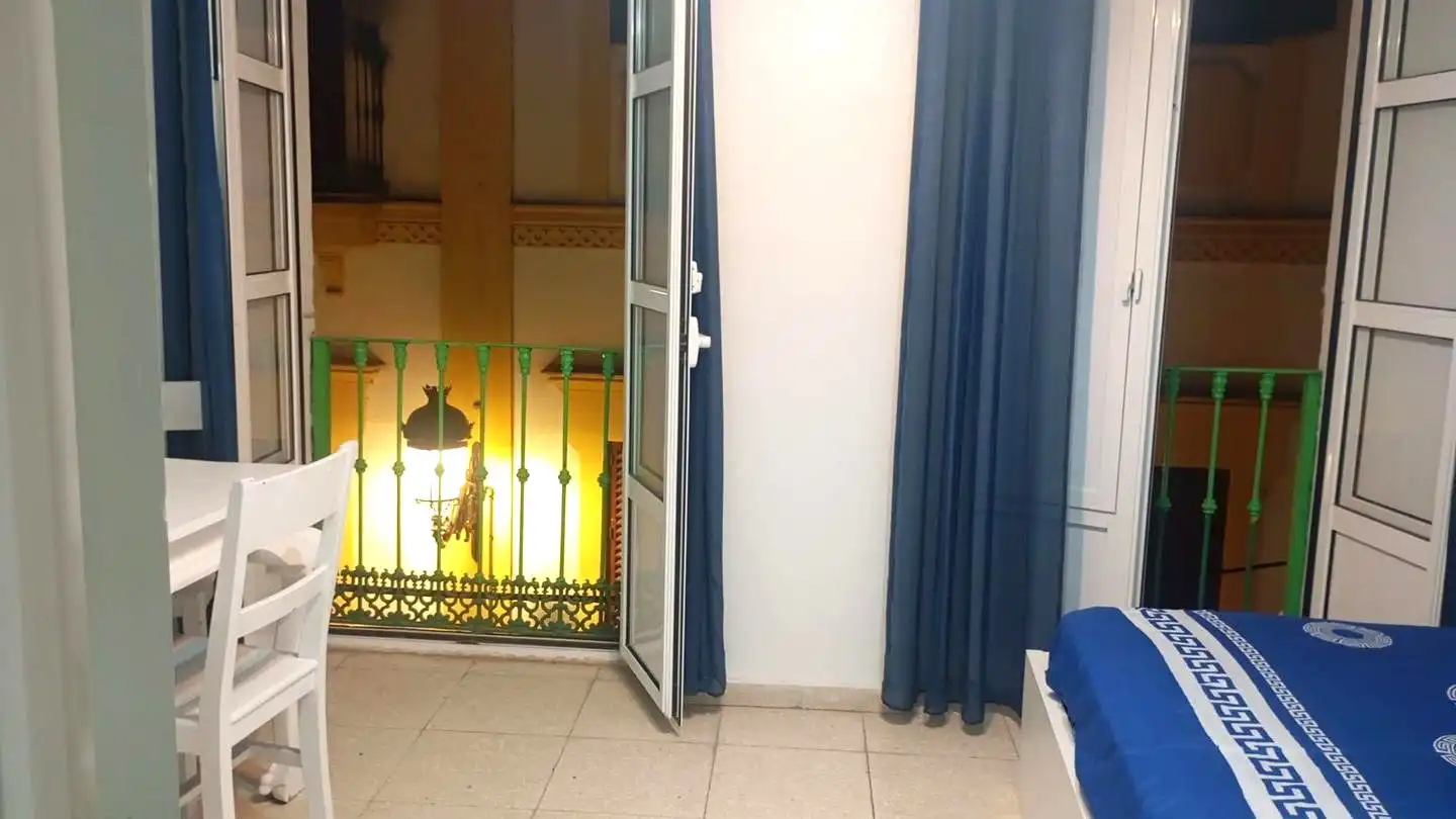 Room in Calle Cuna, Alfalfa - Santa Cruz