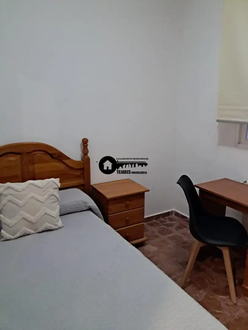 Schlafzimmer von Wohnungen zur Miete in Albacete mit Heizung und Möbliert