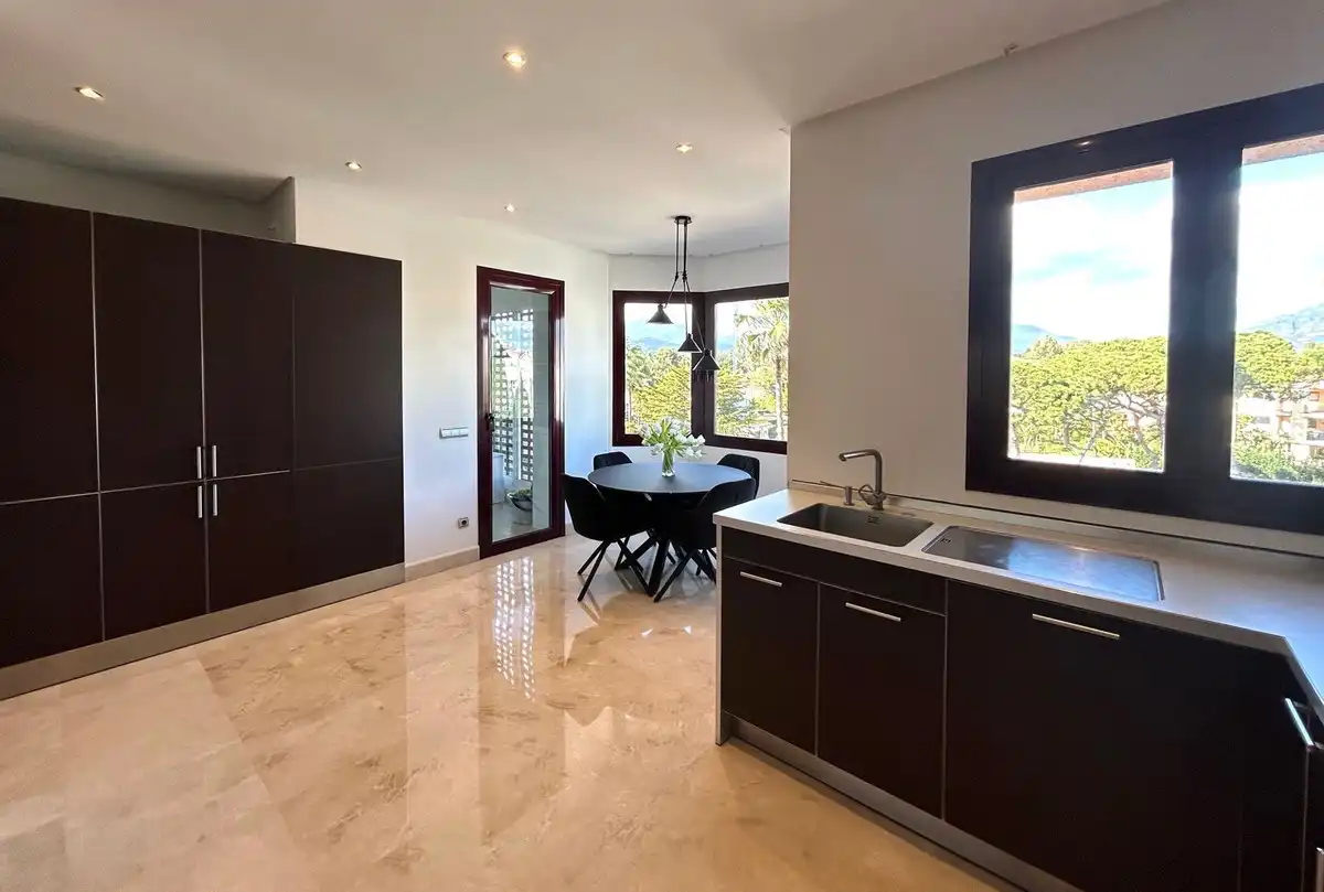Kitchen of Duplexes for rent in Marbella  with Air Conditioner, Terrace and Furnished