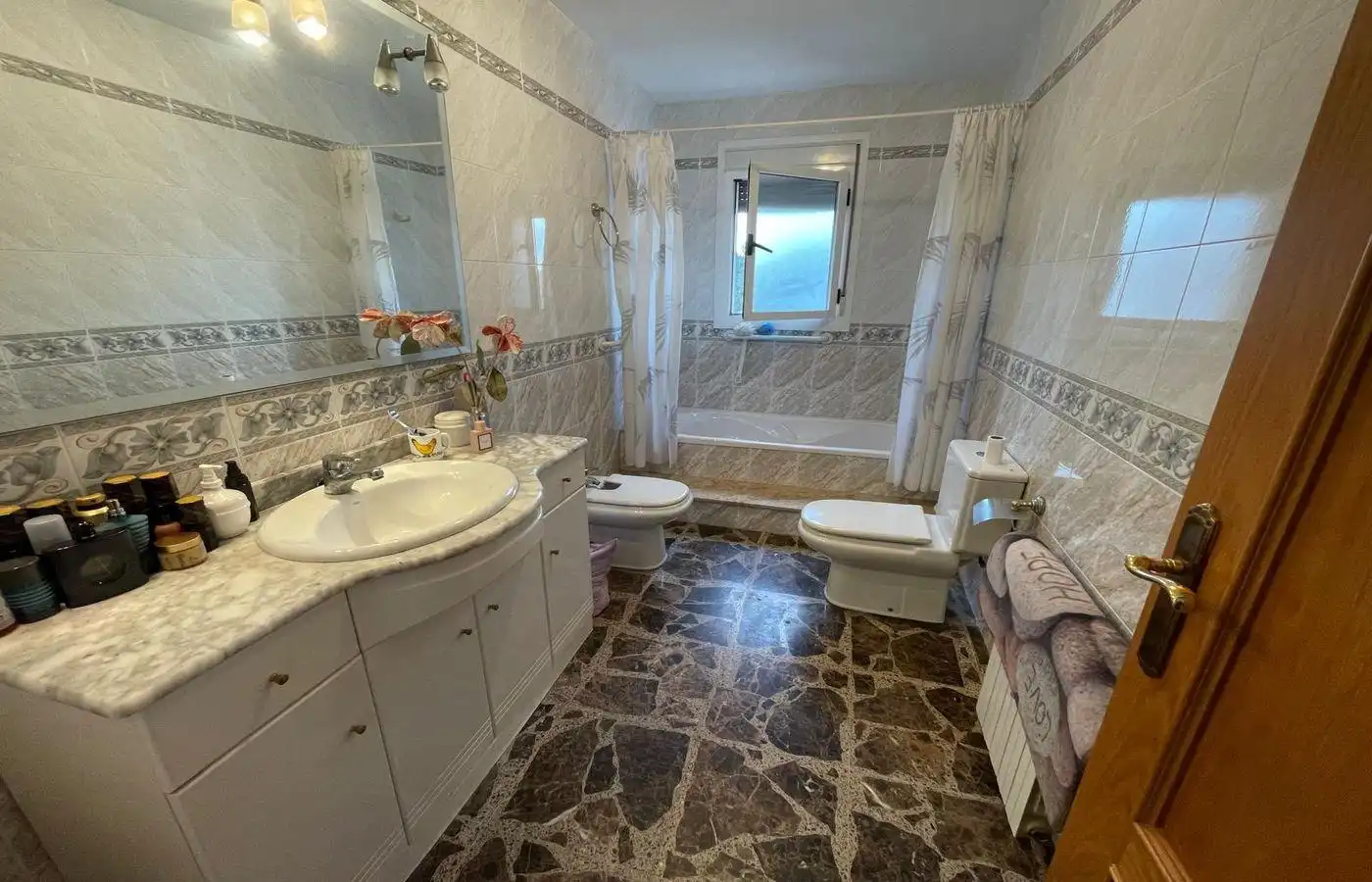 Bany de Casa o xalet en venda en Sant Jaume d'Enveja amb Calefacció, Jardí privat i Terrassa