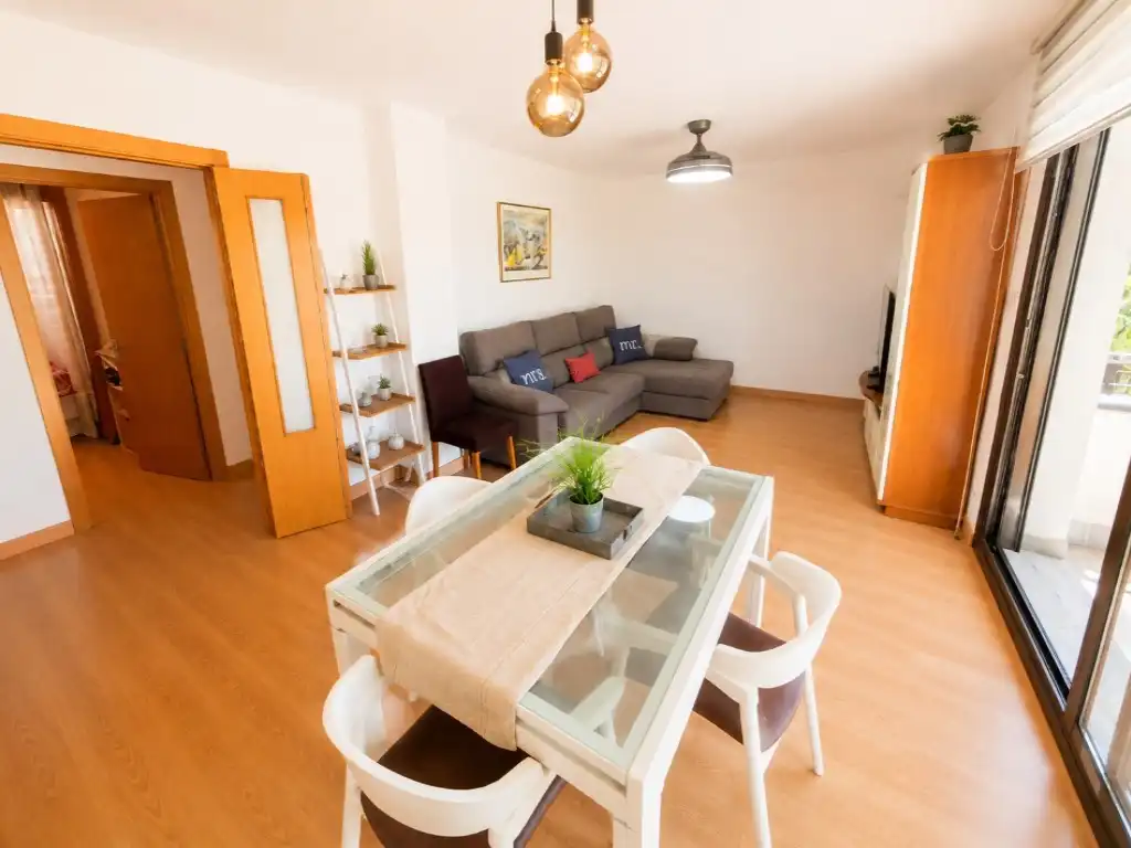 Living room of Flat for sale in El Vendrell  with Heating, Private garden and Oven