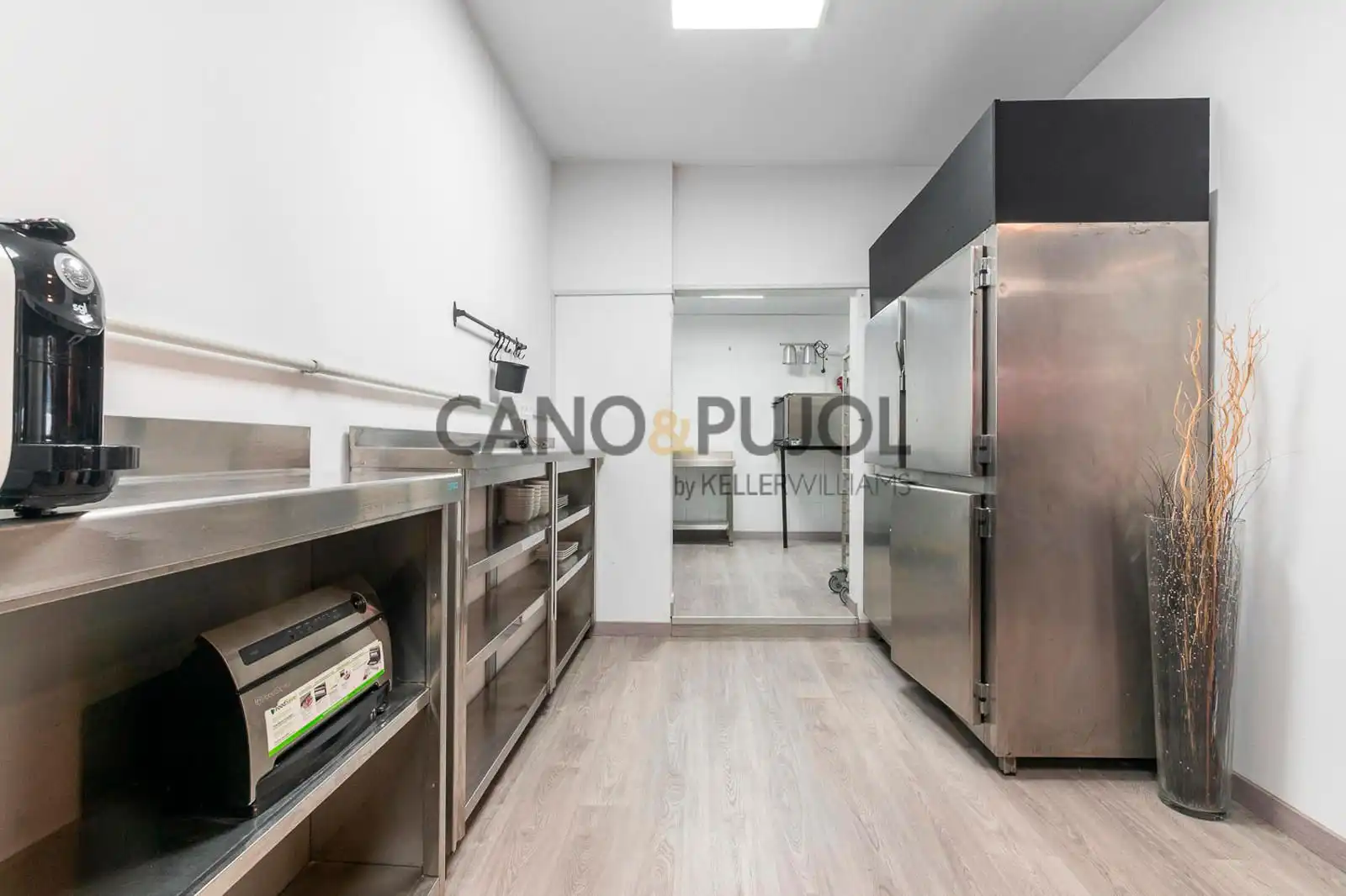 Kitchen of Buildings for sale in Rubí